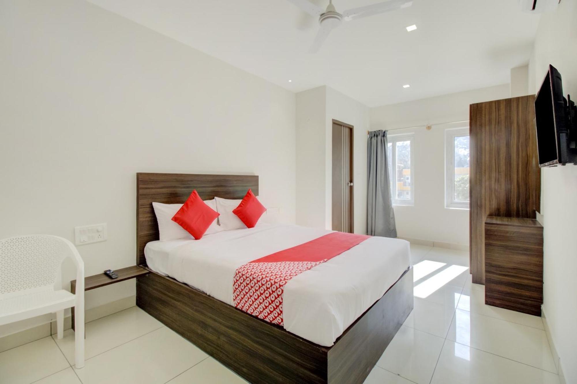 OYO BLR2467 Urban Inn Bangalore Bagian luar foto