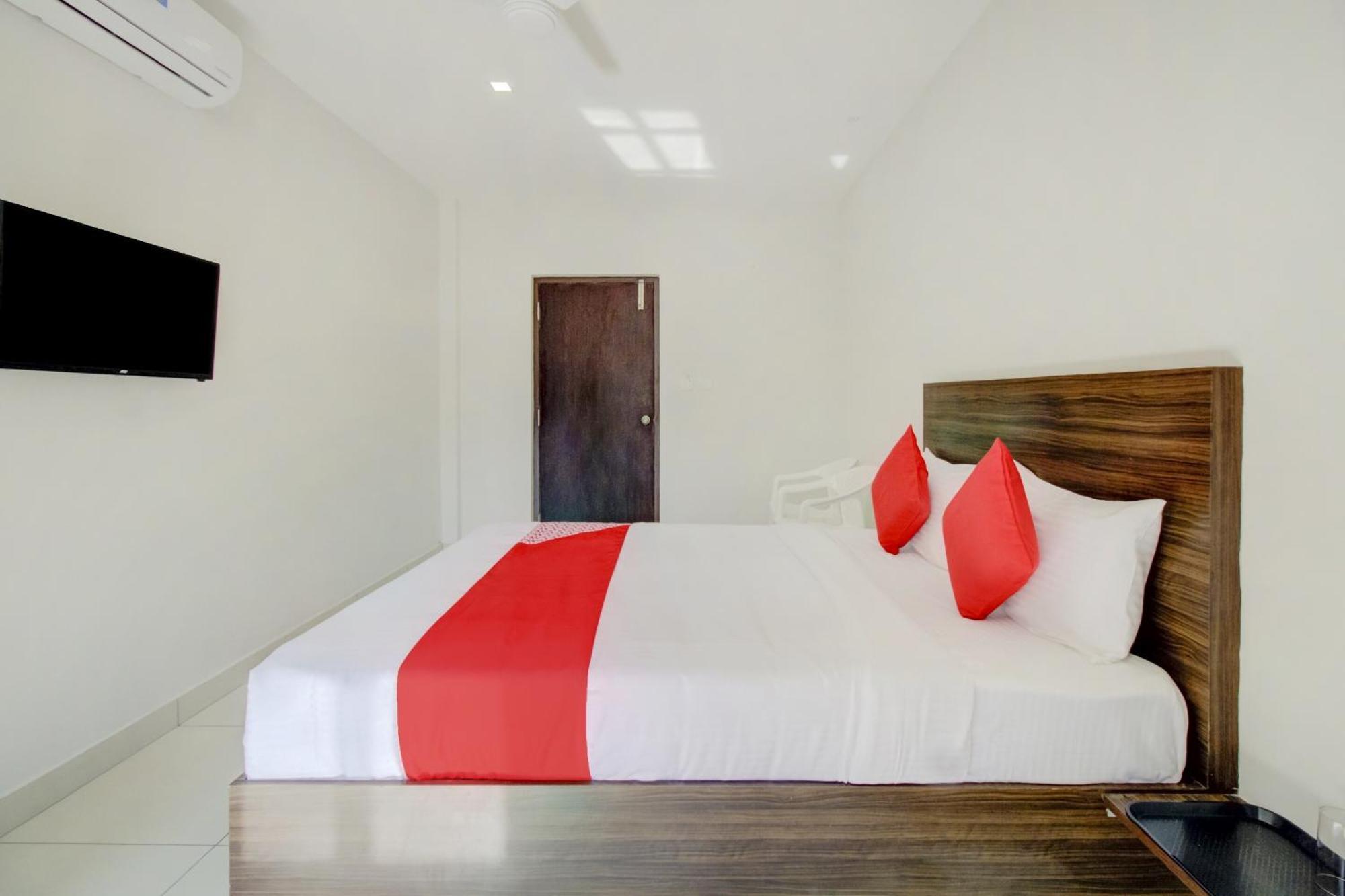 OYO BLR2467 Urban Inn Bangalore Bagian luar foto
